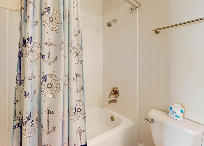 Apartment Island Royale 401